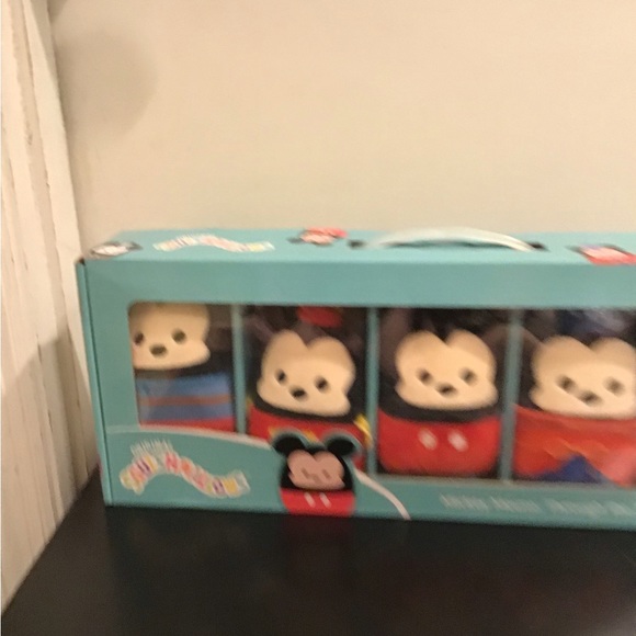 NWT 5 MICKEY MOUSE THROUGH THE YEARS - Picture 3 of 7